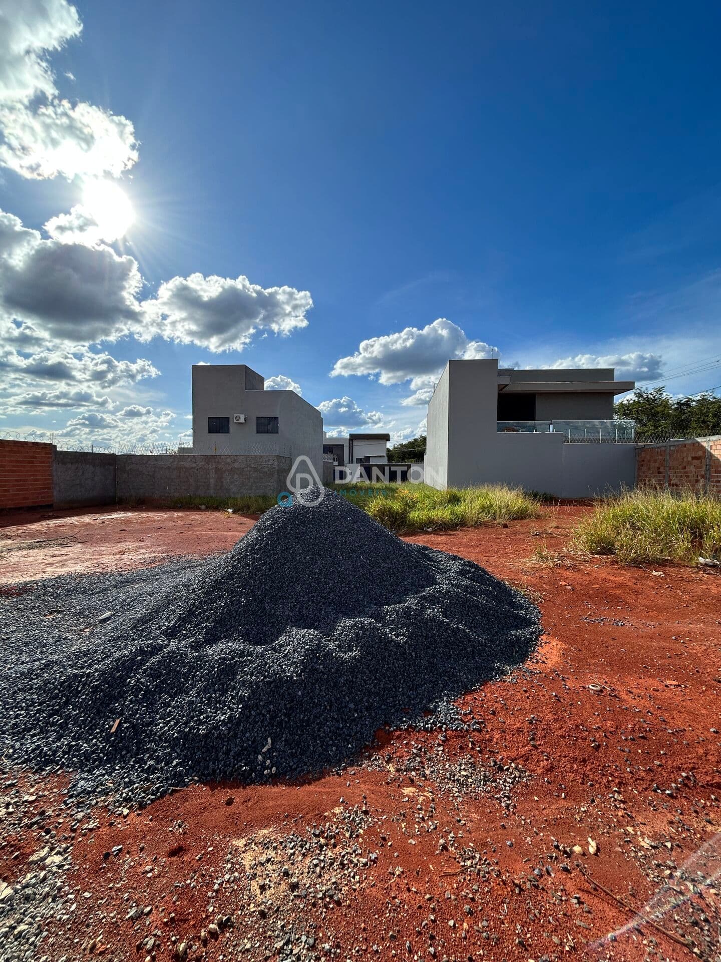 Lote A Venda no Bairro Guaruja