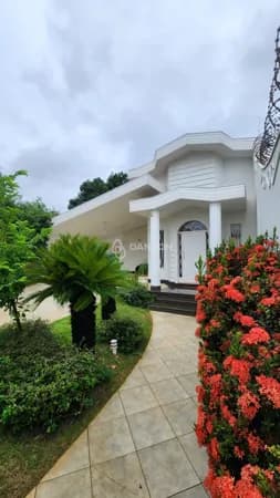 CASA COMERCIAL E RESIDENCIAL PARA LOCAÇÃO — BAIRRO MELO
