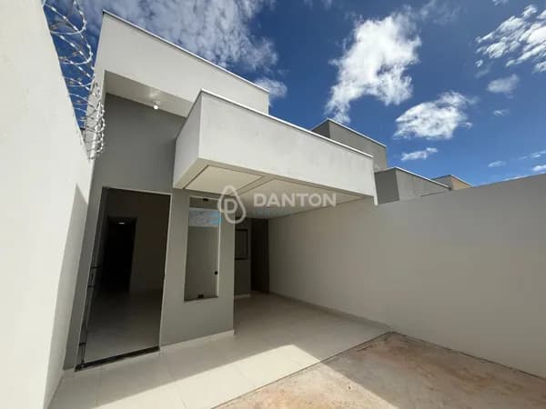 CASA À VENDA – NOVO PRIMAVERA | MONTES CLAROS 🏡✨