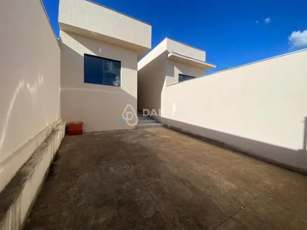 Casa à venda – Bairro Alterosa | Região do Maracanã