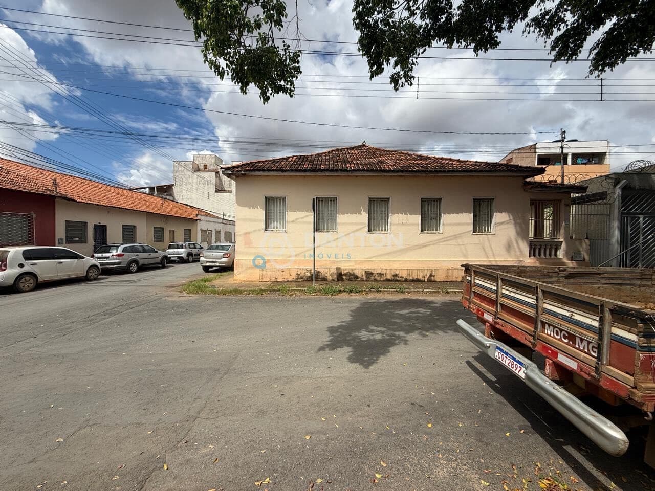 IMÓVEL COMERCIAL À VENDA – CENTRO | MONTES CLAROS 🏢📍