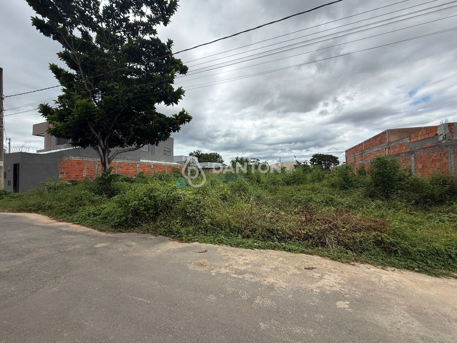 LOTE À VENDA – PROLONGAMENTO DOS SANTOS | MONTES CLAROS 🏡