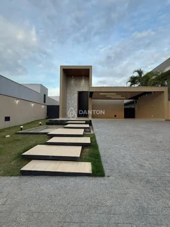 Casa Térrea de Alto Padrão no Condomínio Gran Royalle – Montes Claros/MG