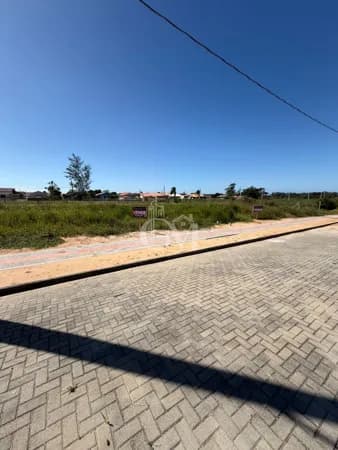 Dois lotes disponíveis no Loteamento Vila Paraíso