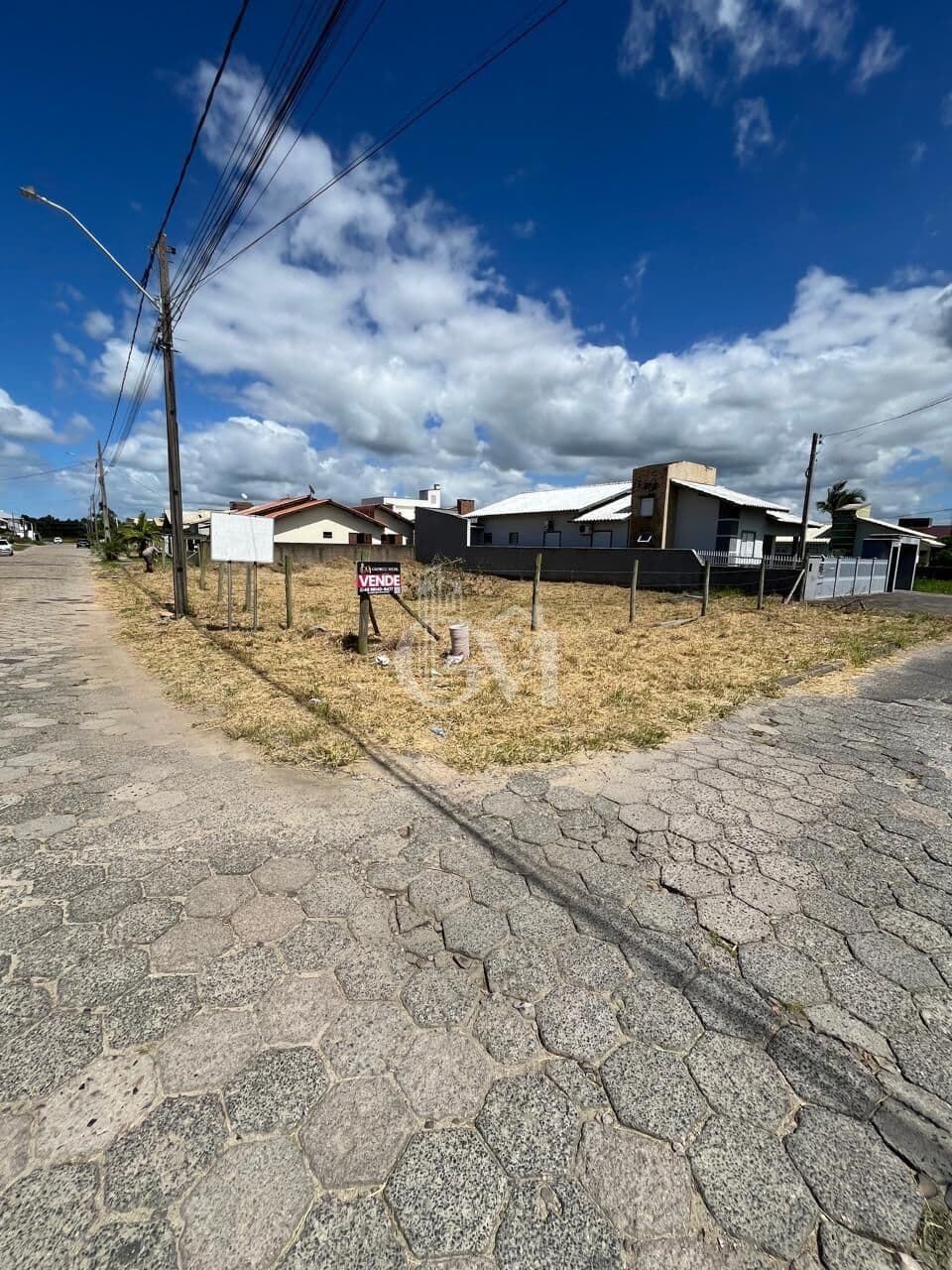 Lote de esquina no Cristo Rei