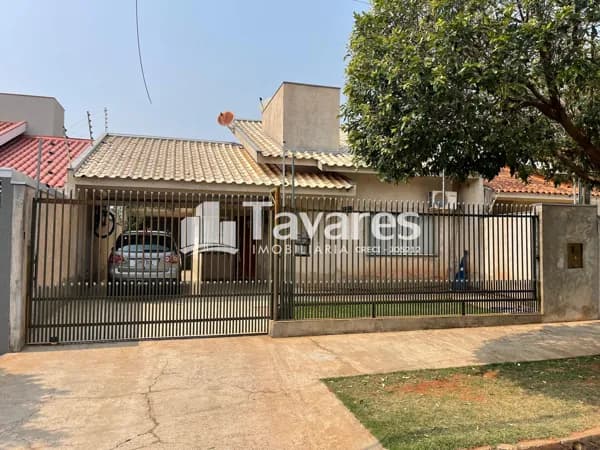 Casa em Umuarama - Jardim Veneza II