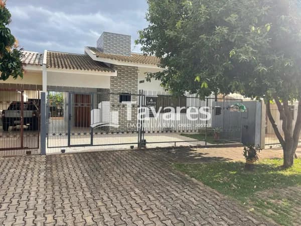 Casa em Umuarama - Zona VI