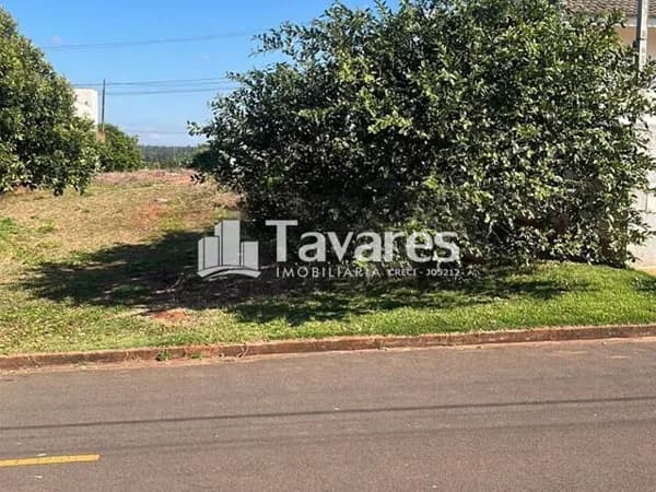 Lote/Terreno em Umuarama - Parque Residencial Tokio