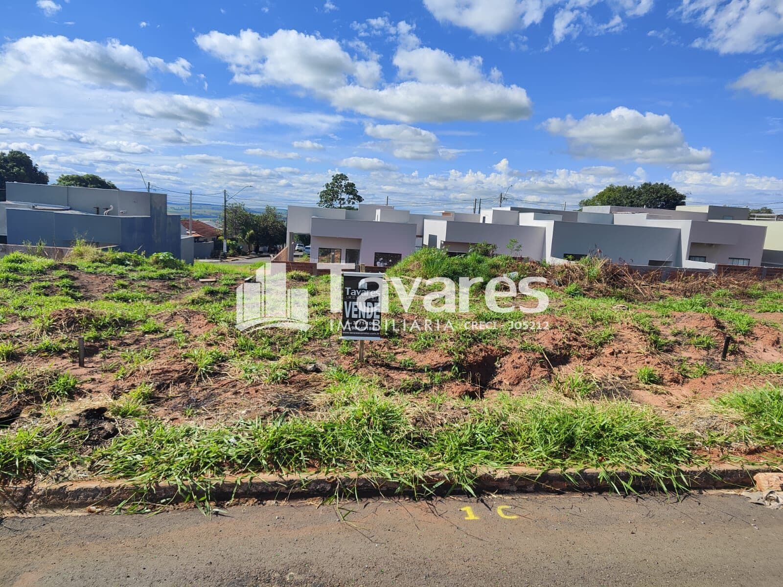 Lote/Terreno em Umuarama - Conjunto Residencial Ouro Branco