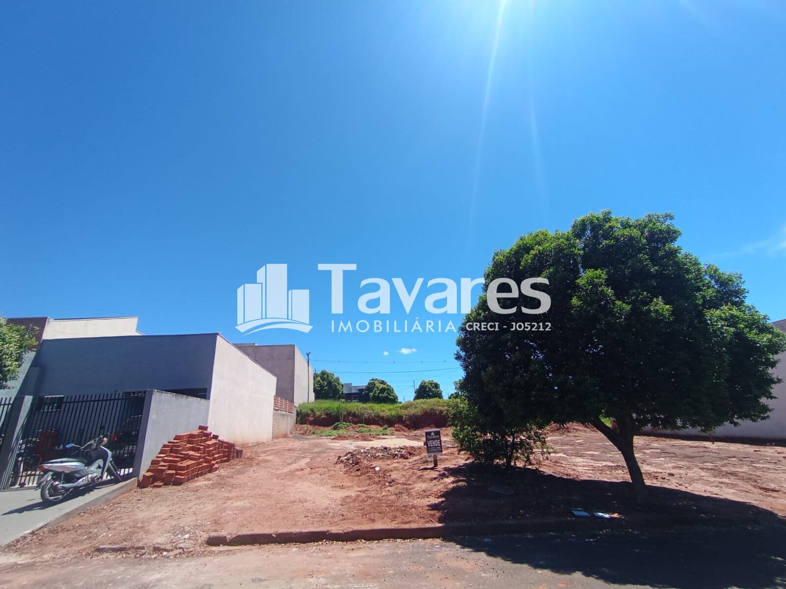 Lote/Terreno em Umuarama - Parque Residencial Metropolitano II