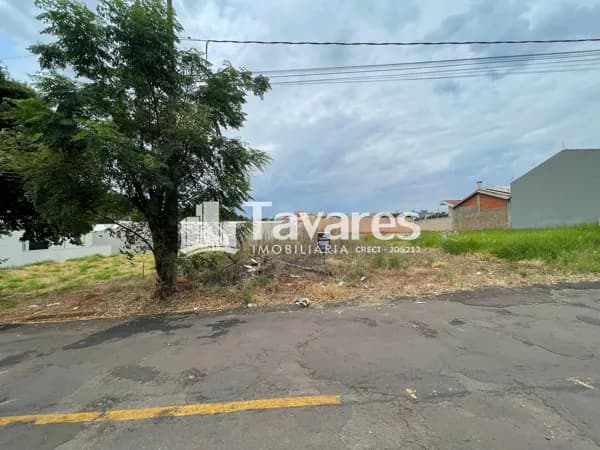 Lote/Terreno em Umuarama - Jardim Florença