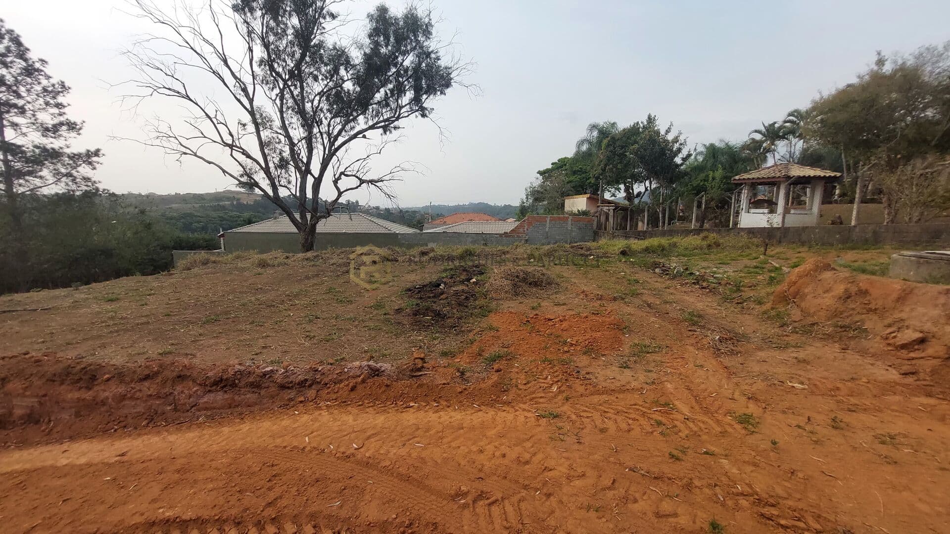 LINDO TERRENO ESTACIA SÃO JORGE JARINU/SP -PRONTO PARA CONSTRUIR