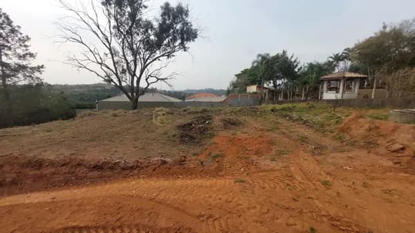 LINDO TERRENO ESTACIA SÃO JORGE JARINU/SP -PRONTO PARA CONSTRUIR