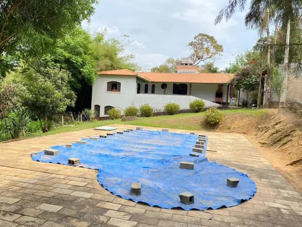 Oportunidade Chacara 2.000m2 com piscina 6 dormitorios (4 suites)