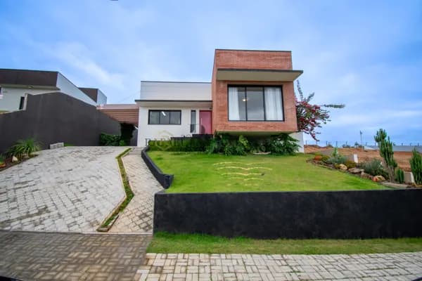 Casa Mobiliada com vista para a Pedra Grande | Condomínio Shambala III - Atibaia/SP