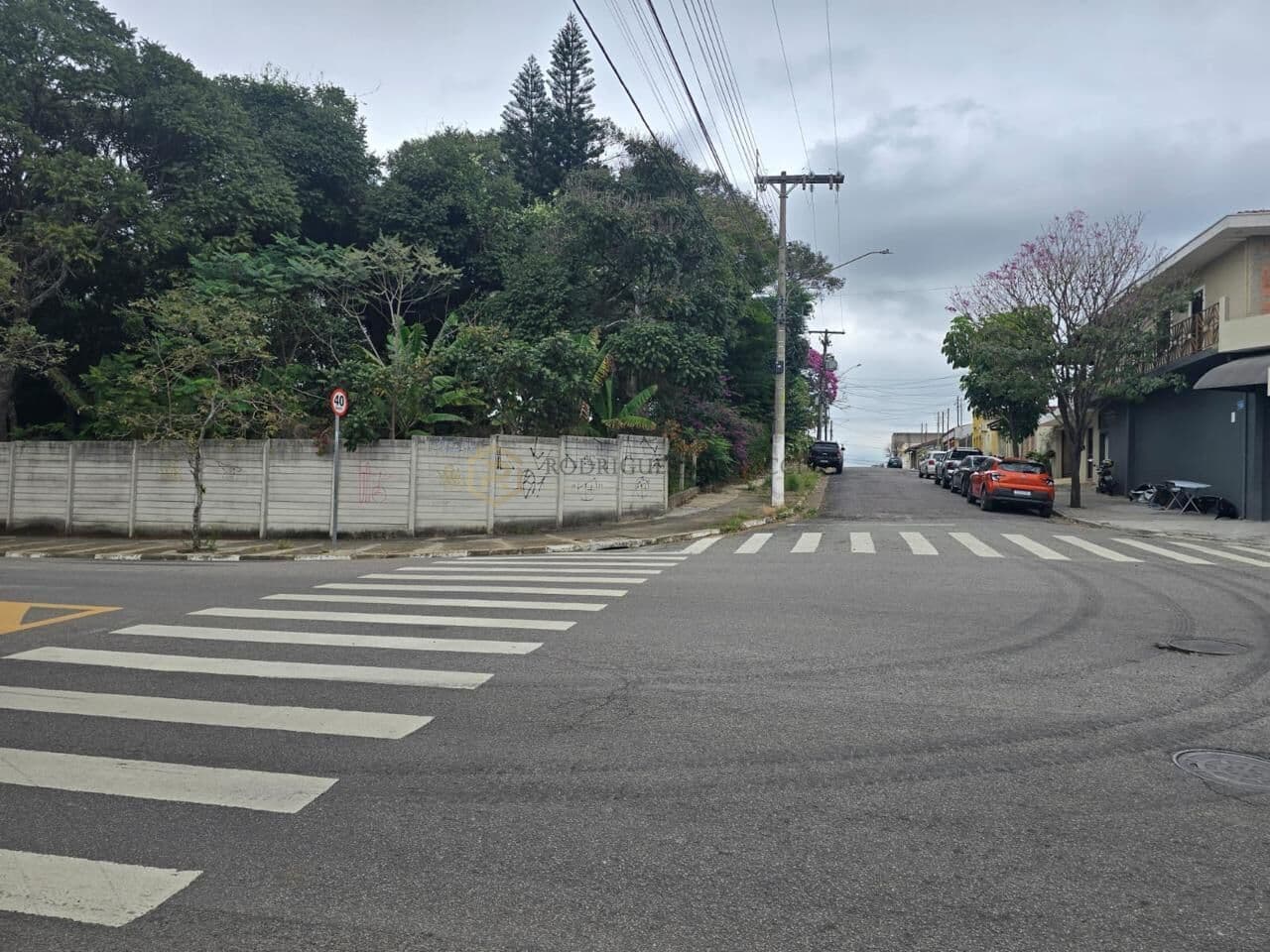 Terreno Lote, na Avenida Dona Gerthudes Atibaia/SP