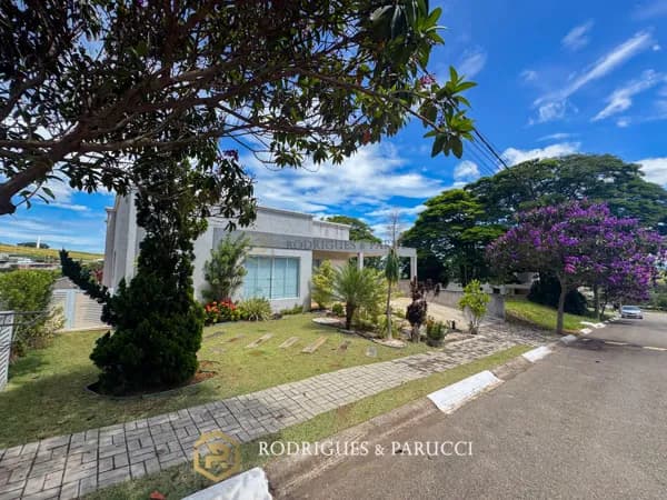 Oportunidade Casa em Condomínio Shambala III