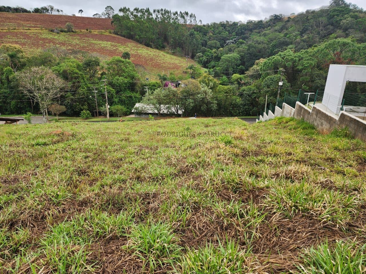 Lindo Terreno no Condomínio Bothanica de Jarinu / Lazer e Segurança