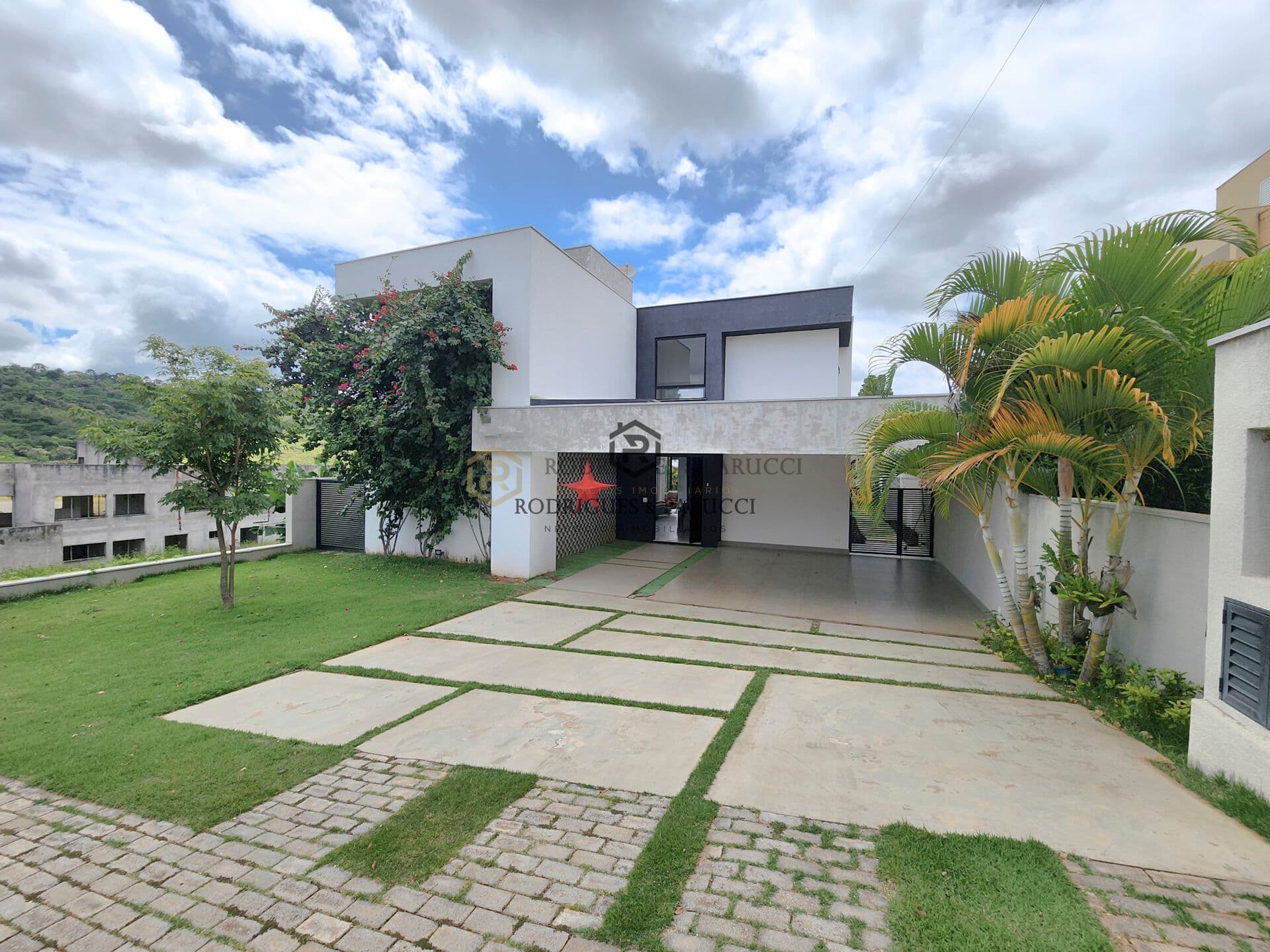 Vista para o Lago | 3 Suítes | Forno de pizza | Piscina aquecida | Figueira Garden Atibaia