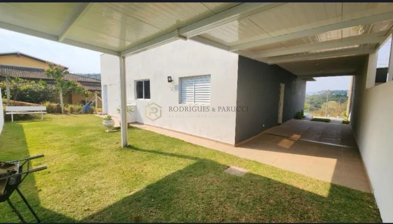 Casa no Condomínio Lagos de Jarinu