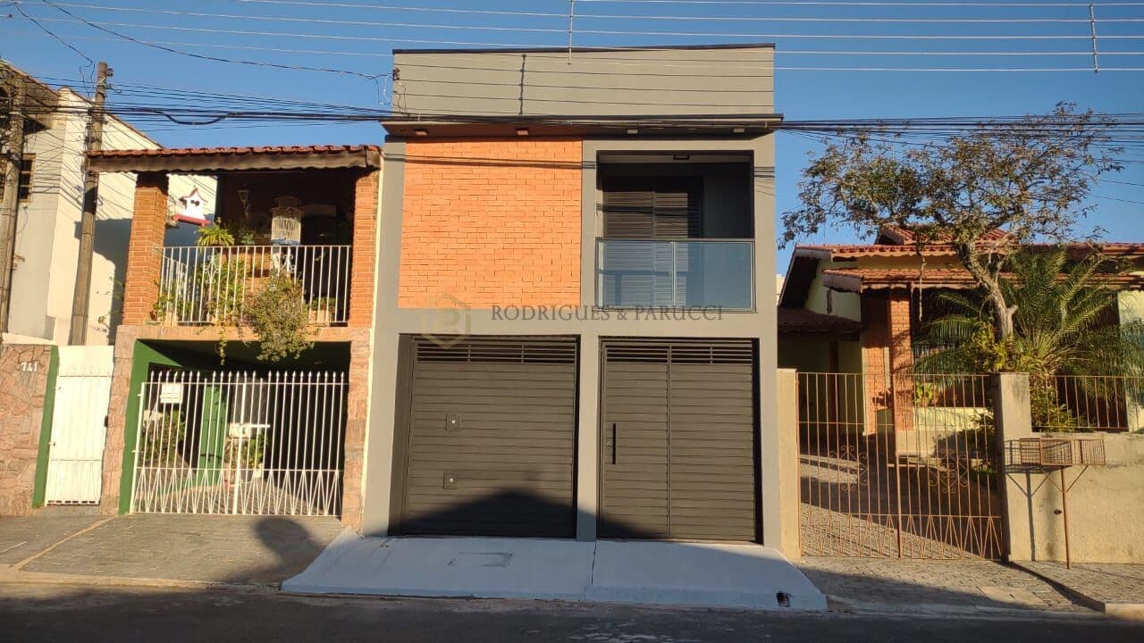 Linda Casa Bairro Jardim Alvinópolis /Atibaia-SP