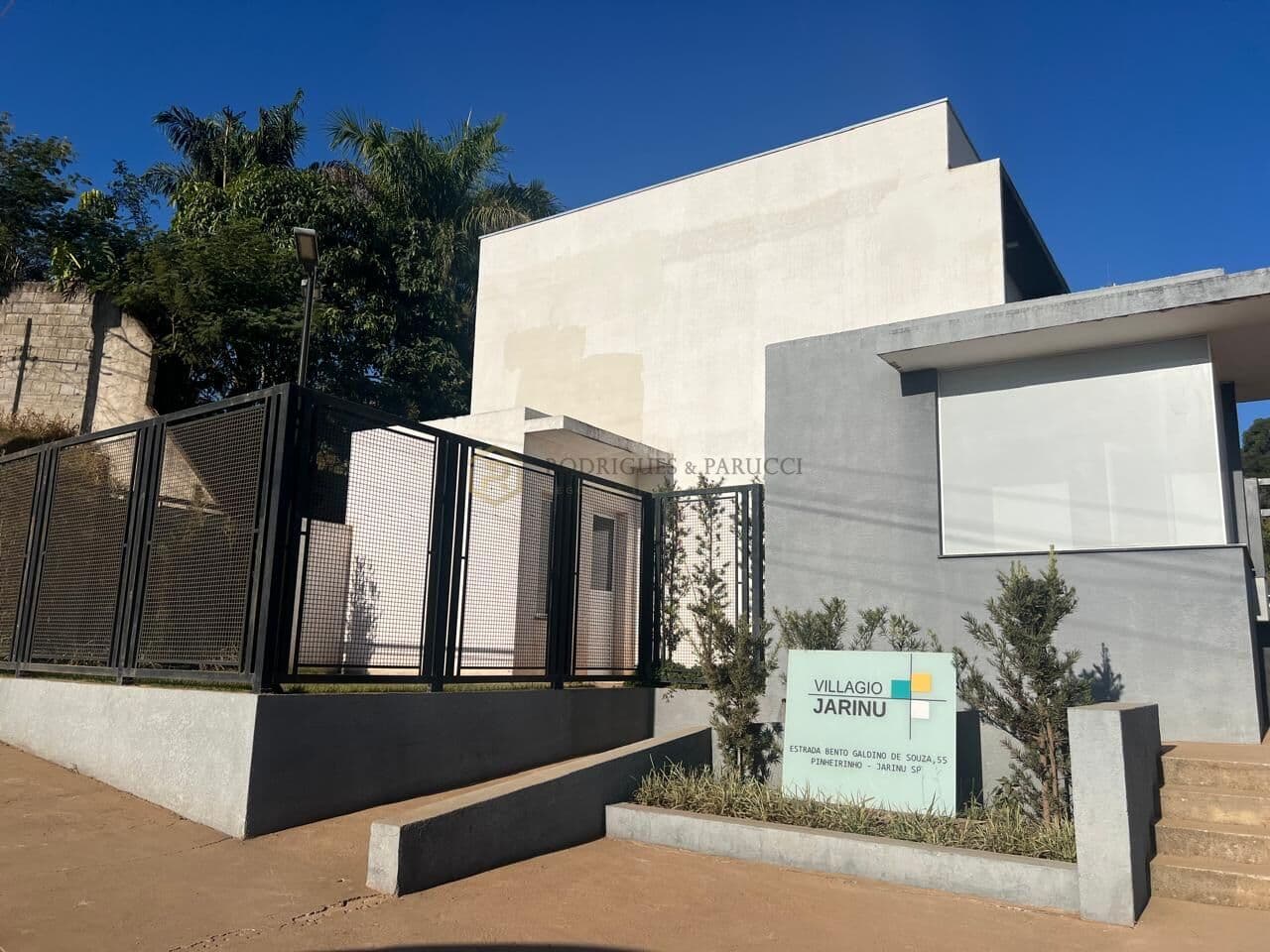 Sobrado em Jarinu - Centro