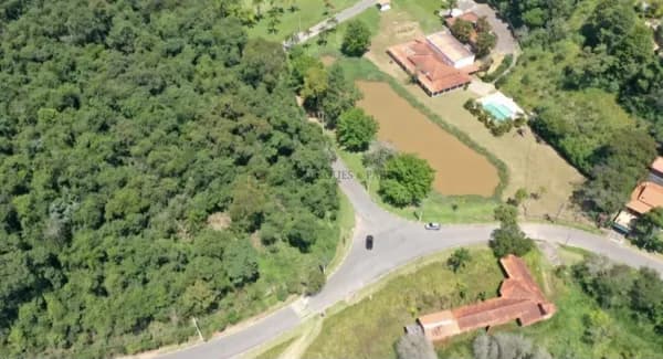 Lote/Terreno em Campo Limpo Paulista - Loteamento Champs Privés