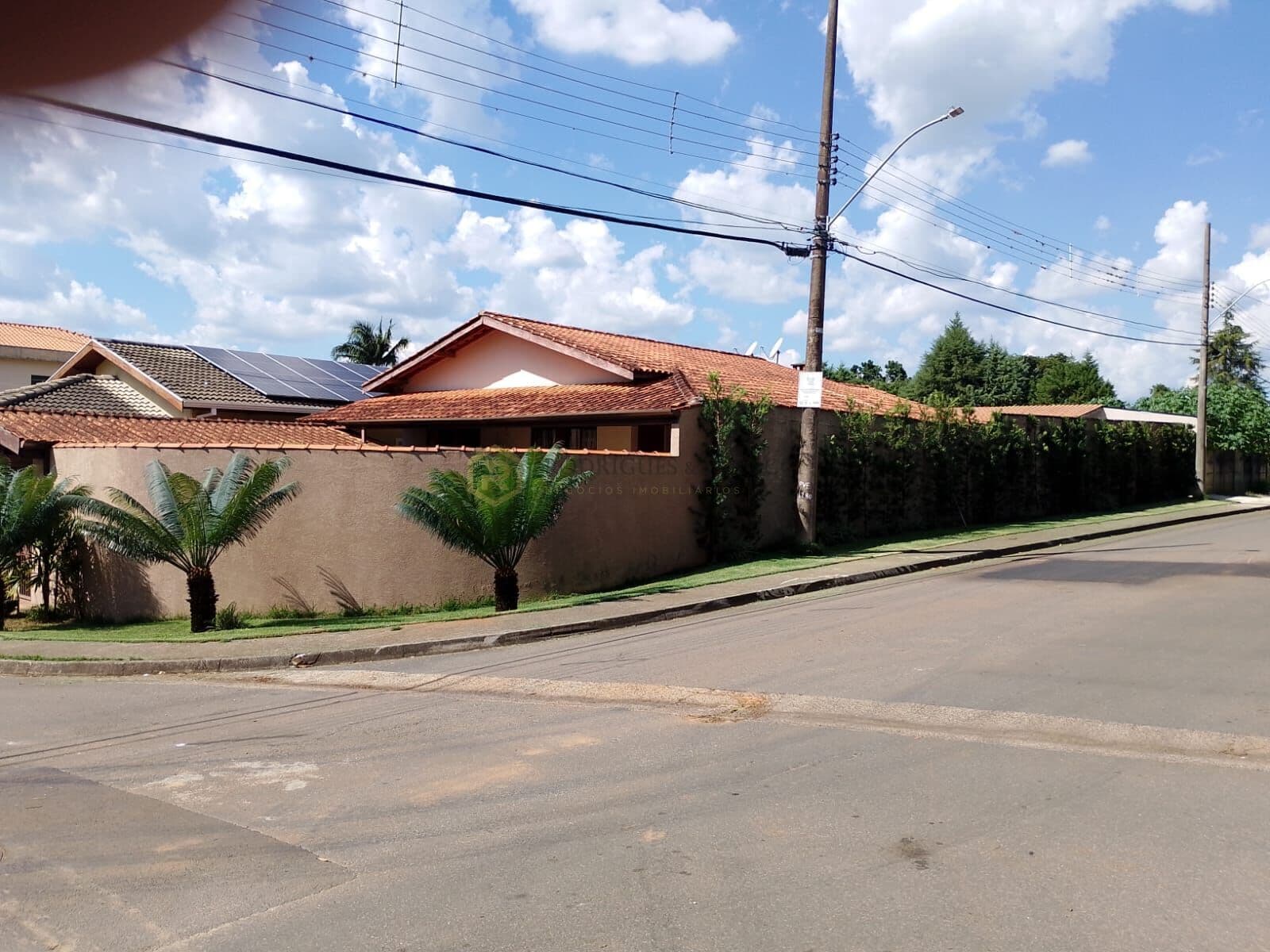 Casa Excelente Padrão Jardim dos Pinheiros - Atibaia/SP