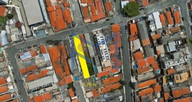 Vendo Terreno, 5,70 x 45m, total de 256,50m², com Casa Térrea, 120m², 03 dormitórios e 03 vagas de garagem- Vila São Geraldo