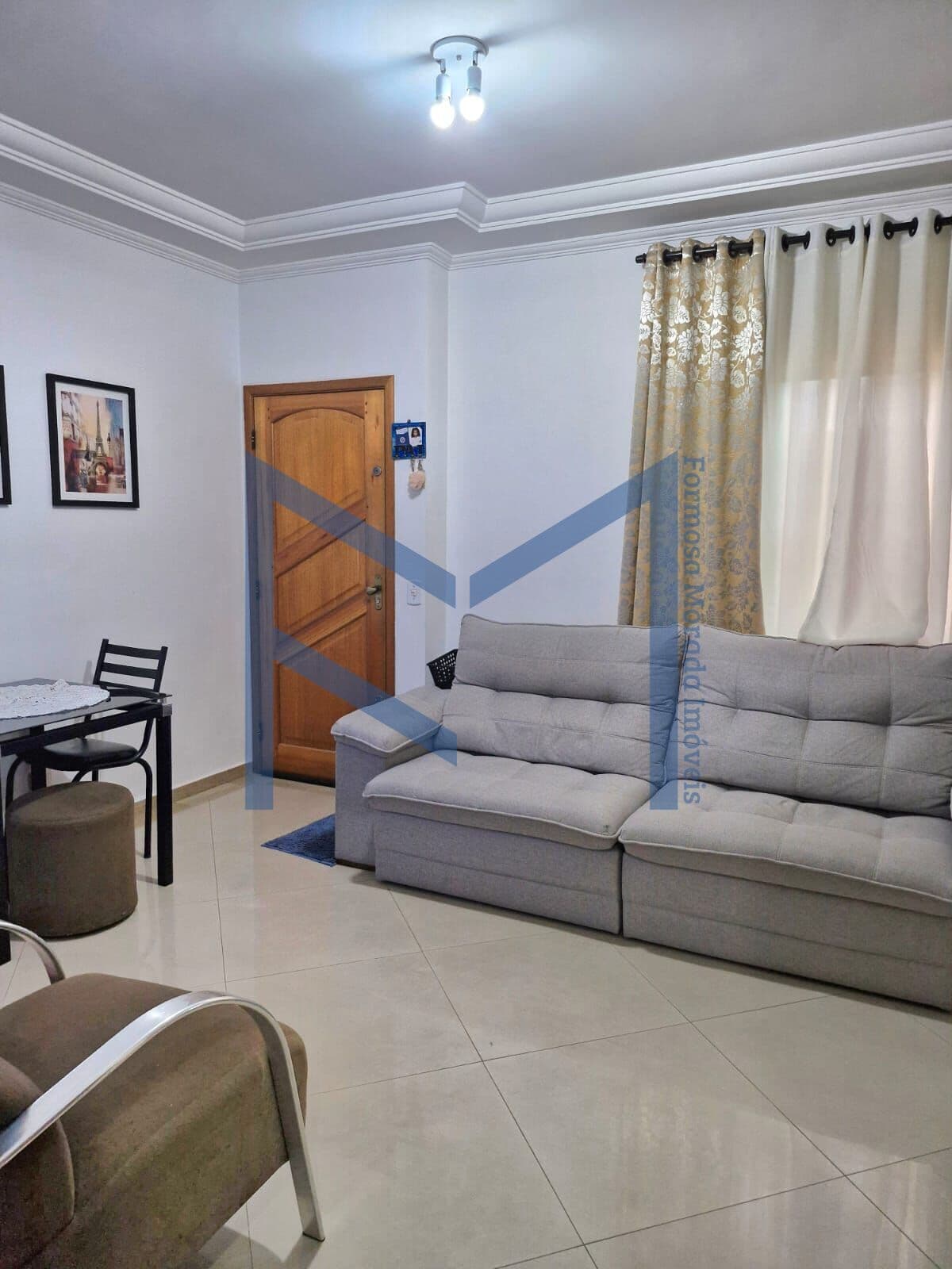 Vendo Sobrado em Condomínio, 64m², 02 dormitórios, sendo 02 suítes e 01 vaga de garagem - Vila São Geraldo