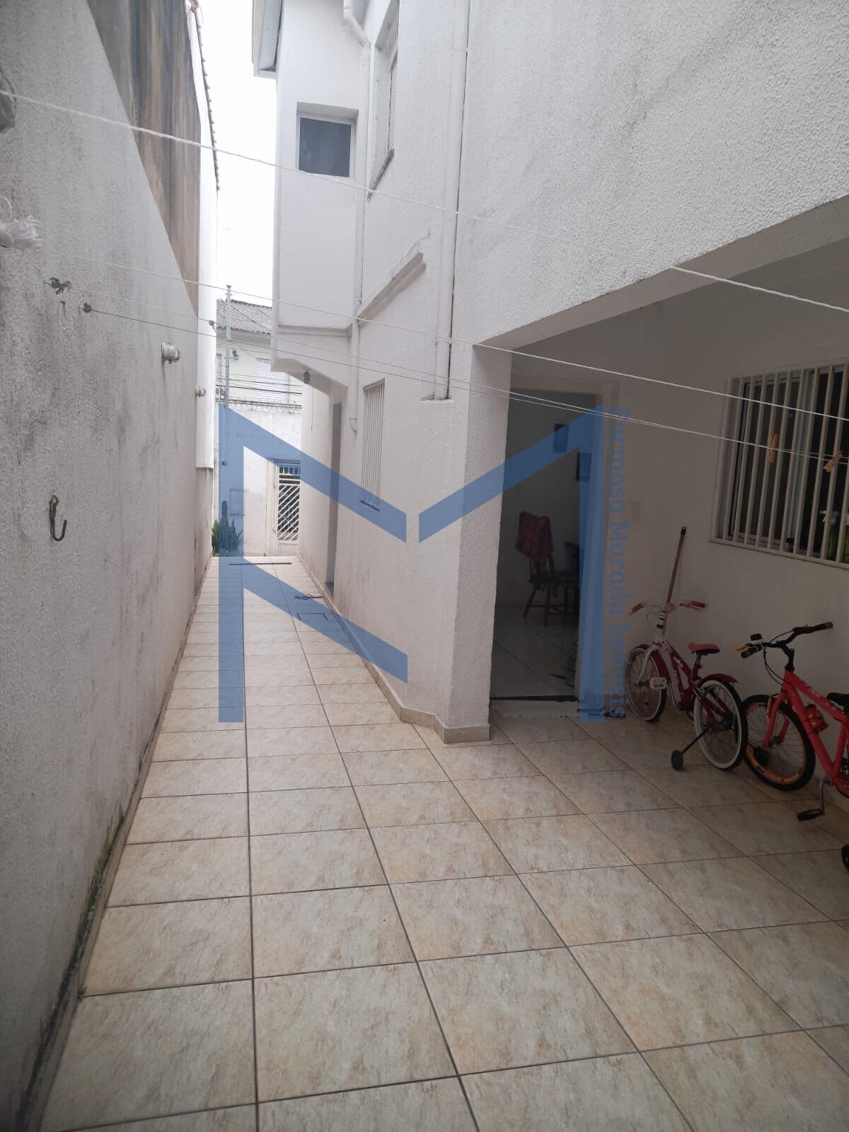 Vendo Sobrado Padrão, 150m², 03 suítes e 02 vagas de garagem - Maranhão