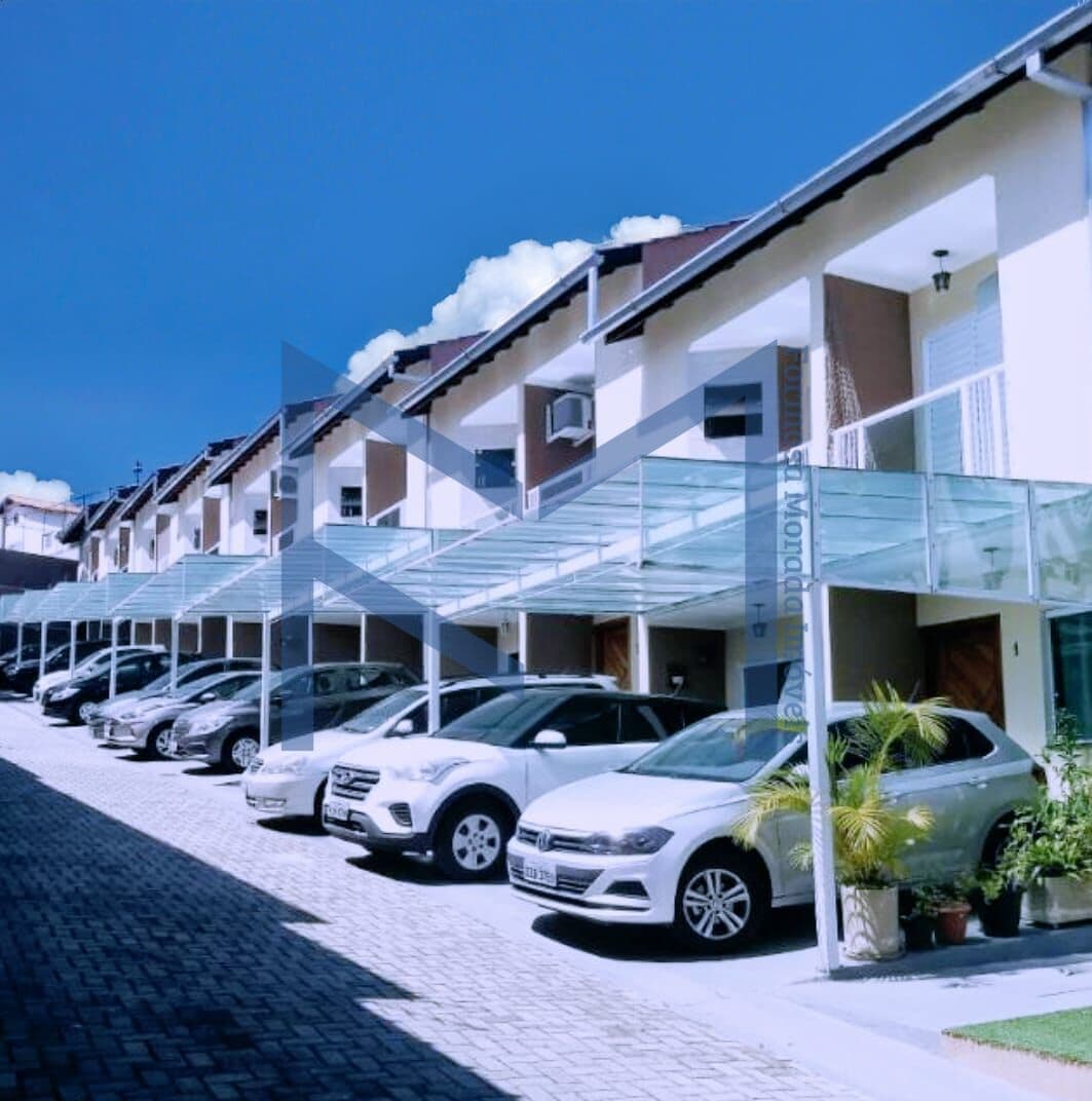 Vendo sobrado condomínio fechado, 80m², 02 suítes e 01 vaga de garagem - Vila Pierina