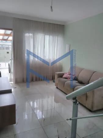 Vendo Casa Sobrado, 103m², 02 dormitórios, sendo 02 suítes e 02 vagas de garagem - Vila Rica