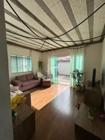 Oportunidade! Casa á Venda com 3 Quartos, 1 Suíte, 2 Vagas em Monte Verde - Betim!
