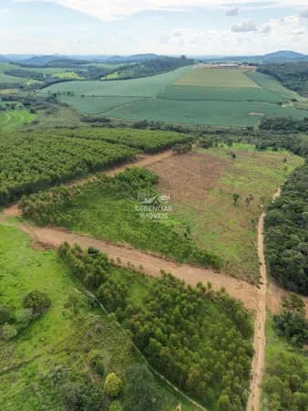 Terreno 4.400m² com ótima localização com financiamento próprio!