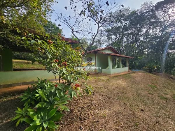 Chácara 3.690m² toda telada com lago e pomar frutifero em Betim MG