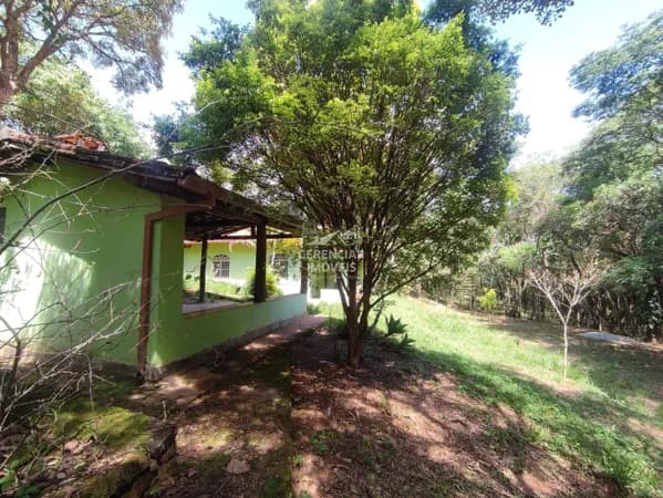 Chácara 3.690m² toda telada com lago e pomar frutifero em Betim MG