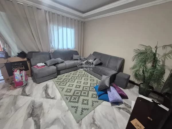 Imóvel Versátil com 02 Casas, Garagem Ampla e Quintal com Pomar em Niterói Betim/MG