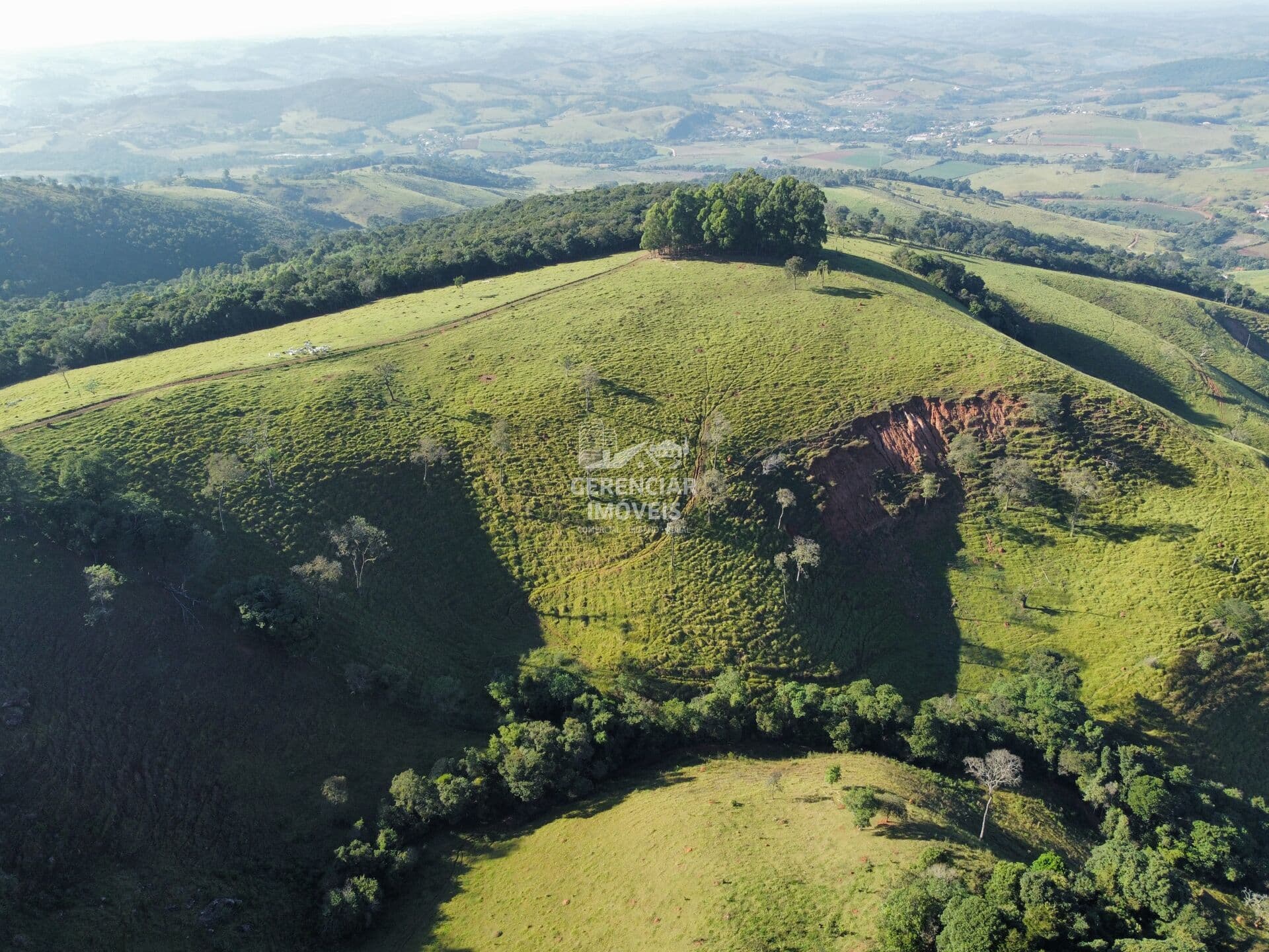Terreno com 23 hectares, ideal para empreendimentos imobiliários em Rio Manso MG