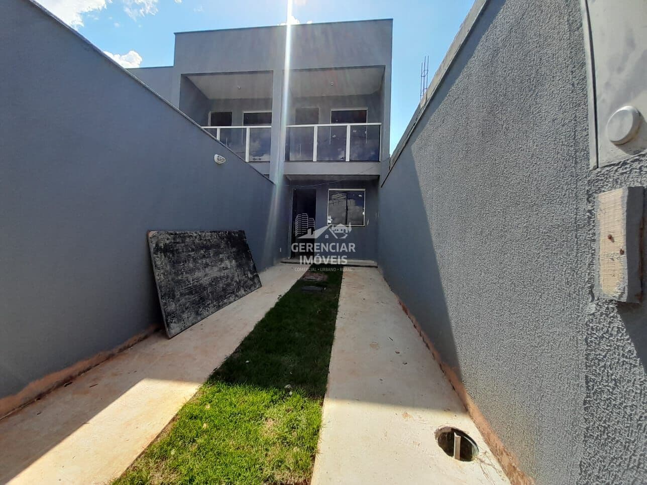 02 casas germinadas duplex com acabamento de alto padrão e até 3 vagas de garagem!!