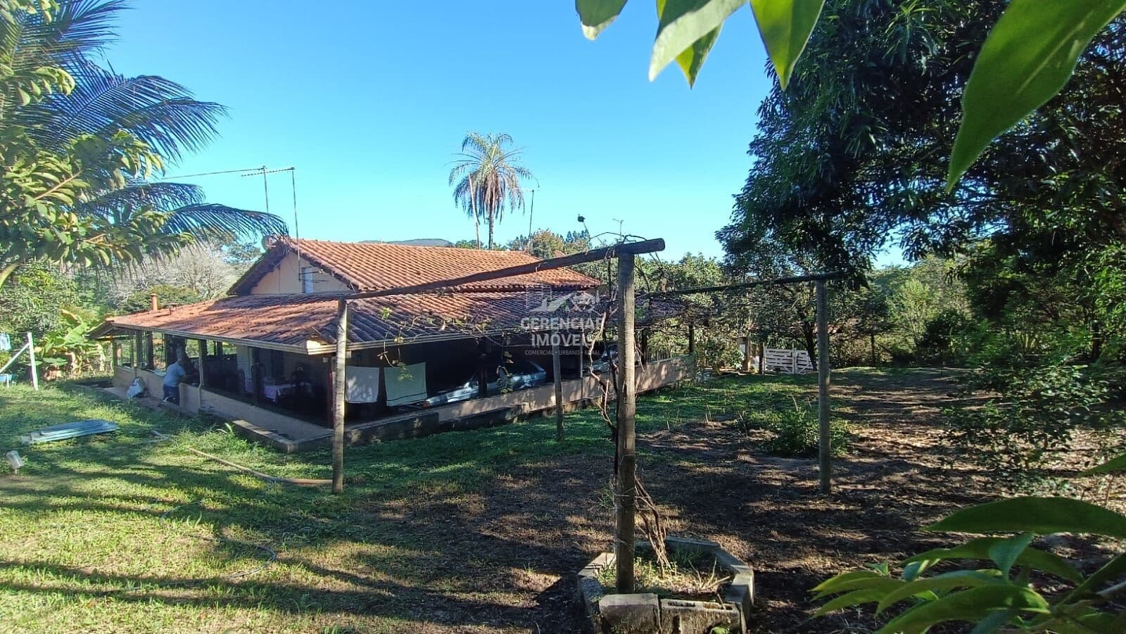 Chácara a venda no Serra Negra com pomar em produção Betim MG