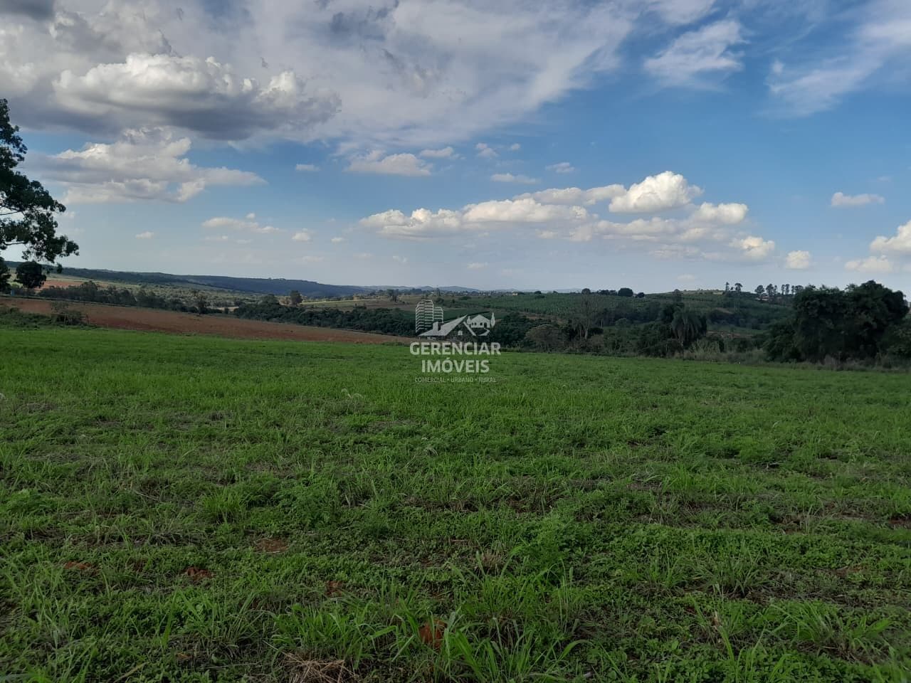 Terrenos a venda 1.000m² pronto pra construir em Mateus leme MG