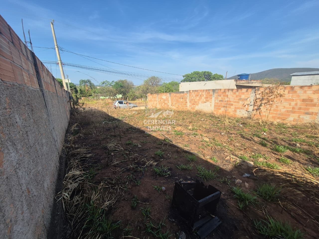 Lote à venda – Jardim Serra Azul, Mateus Leme (MG)