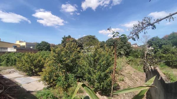 Terreno 1.700 m² a venda no Bom Repouso Betim MG