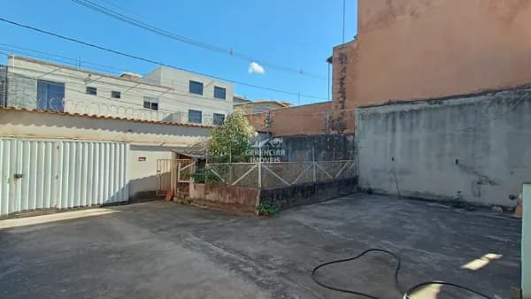 02 casas á venda com entrada individual no bairro Sapucaia em Contagem !