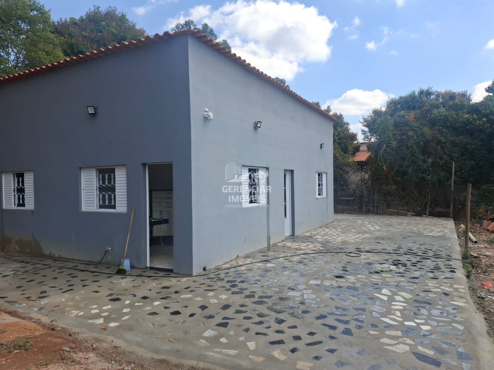 Chácara 3 quartos, árvores frutíferas em Esmeraldas/MG