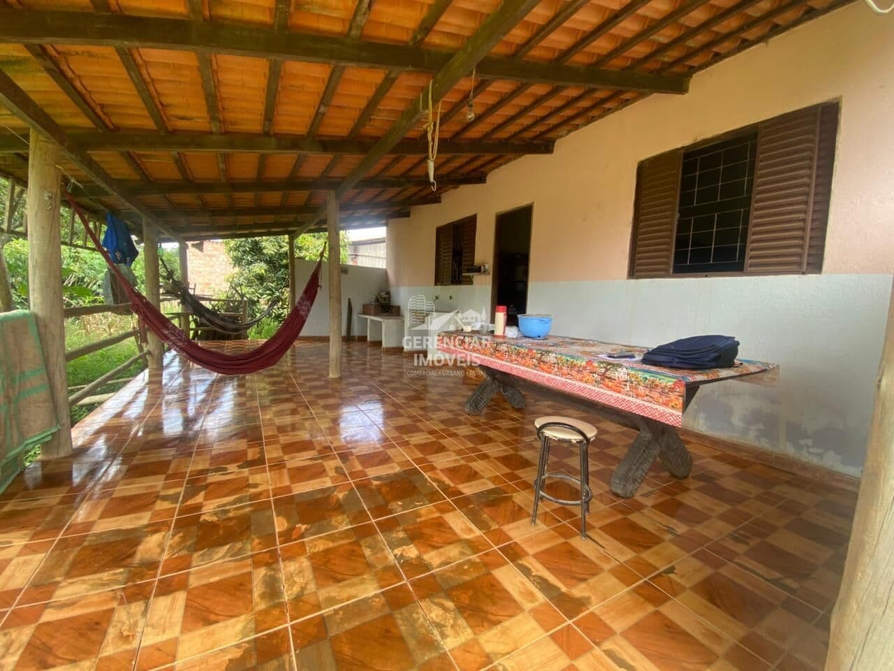 Chácara 980m² com Casa 3 Quartos a 500m do Rio Pará em Martinho Campos!