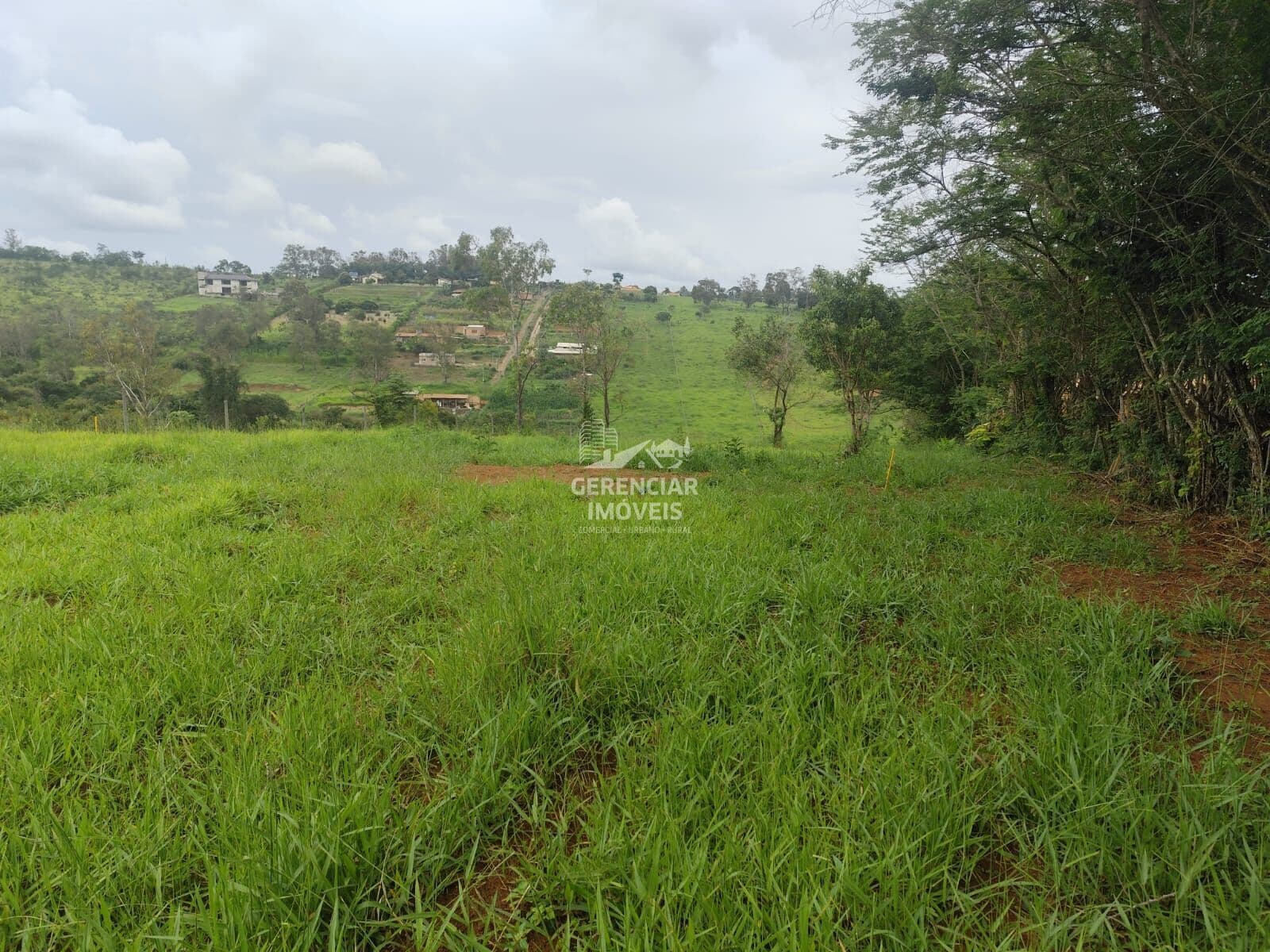 Chácaras 1.000m² a venda em Itatiaiuçu MG