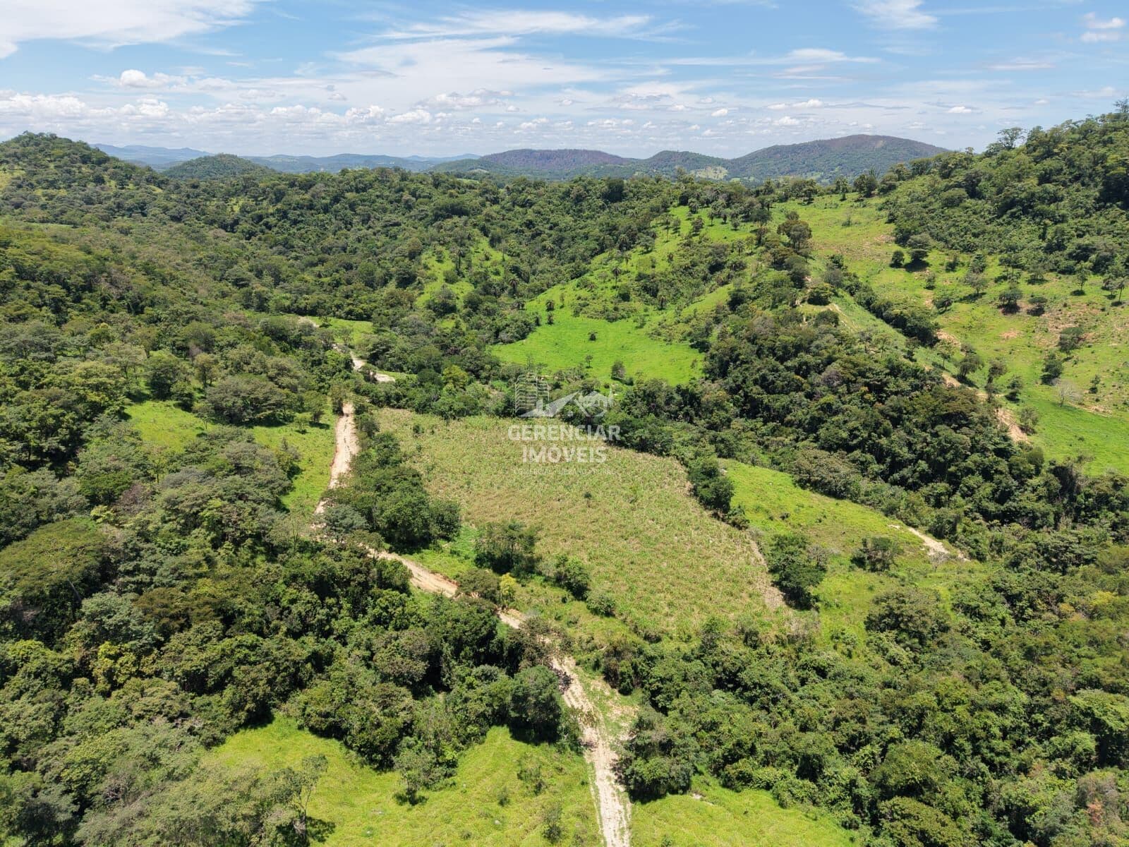 Fazendinhas 20.000m² a venda na cidade de Florestal MG