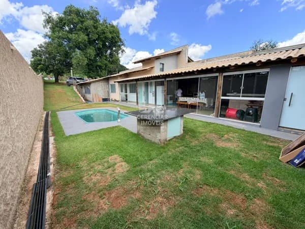 Chácara financiável 03 quartos com piscina todo murado em Itatiaiuçu!